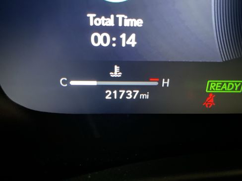 Used 2025 Lexus UX 300h AWD image 25