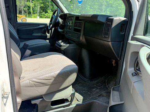 Used 2013 Chevrolet Express 3500 LT w/ LT Preferred Equipment Group RWD image 10