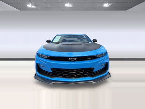 Used 2022 Chevrolet Camaro SS RWD image 6