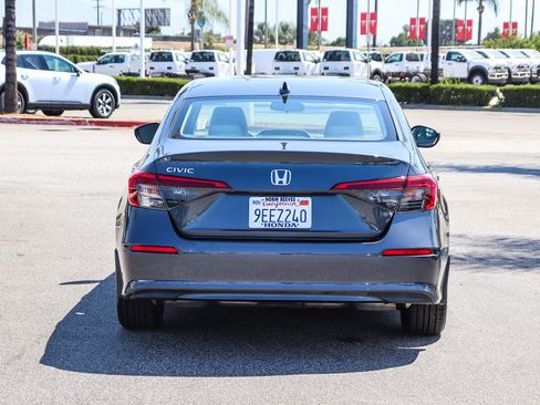 Certified 2022 Honda Civic EX image 12