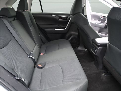 Used 2023 Toyota RAV4 LE image 19