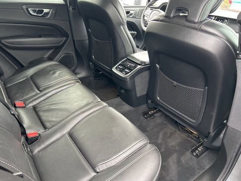 Used 2021 Volvo XC60 T5 Inscription w/ Protection Package Premier image 11