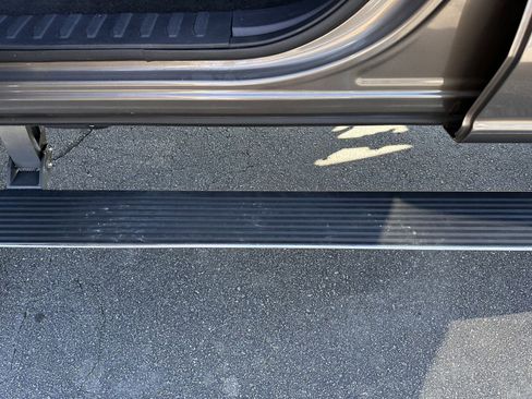 Used 2023 Ford F250 Lariat w/ Lariat Ultimate Package image 12