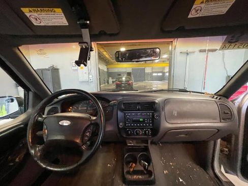 Used 2001 Ford Ranger XLT image 28