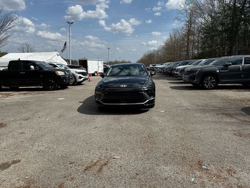 Used 2024 Hyundai Sonata SEL image 3
