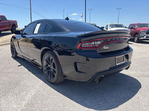 Used 2020 Dodge Charger Scat Pack w/ Plus Group RWD image 4