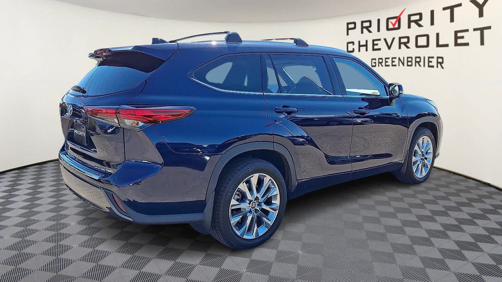 Used 2022 Toyota Highlander Limited AWD/4WD image 8