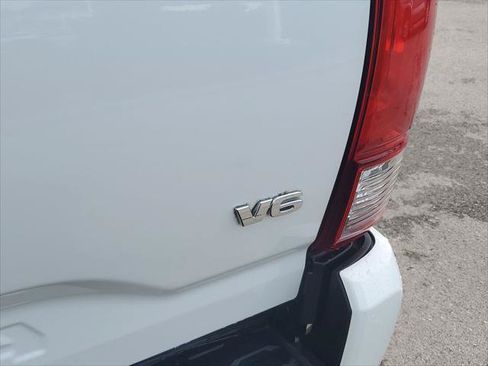 Certified 2023 Toyota Tacoma SR AWD/4WD image 8