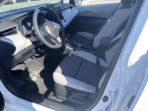 Used 2023 Toyota Corolla LE image 18