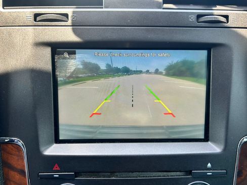Used 2015 Lincoln Navigator 2WD image 25