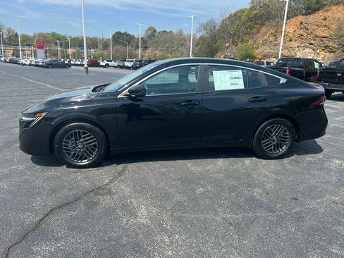 New 2026 Nissan Sentra SV w/ SV Convenience Package FWD image 4