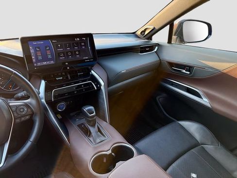 Used 2021 Toyota Venza Limited w/ Advanced Technology Package AWD/4WD image 24