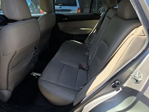 Used 2016 Subaru Outback 2.5i Limited AWD/4WD image 12