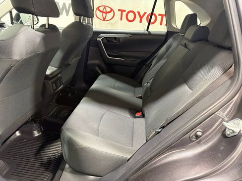Used 2024 Toyota RAV4 LE AWD/4WD image 15