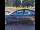 Used 2001 Pontiac Bonneville SLE image 4