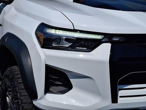 Certified 2025 Chevrolet Colorado ZR2 w/ Technology Package AWD/4WD image 9