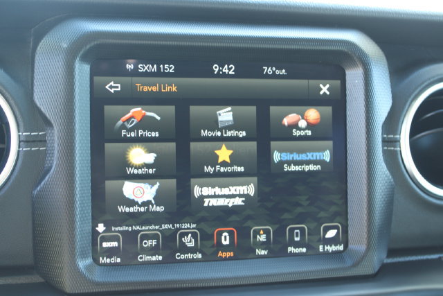 Used 2022 Jeep Wrangler Unlimited Sahara w/ Cold Weather Group AWD/4WD image 24