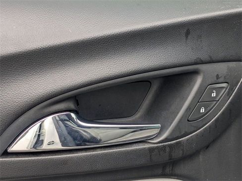 Used 2019 Chevrolet Equinox Premier image 13