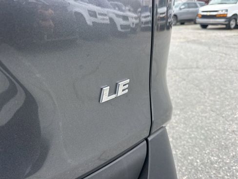 Used 2021 Toyota RAV4 LE image 25