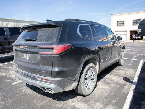 Used 2024 GMC Acadia Elevation w/ Luxury Package image 4