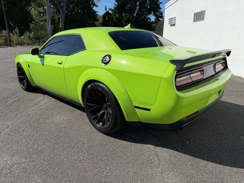 Used 2019 Dodge Challenger SRT Hellcat RWD image 7