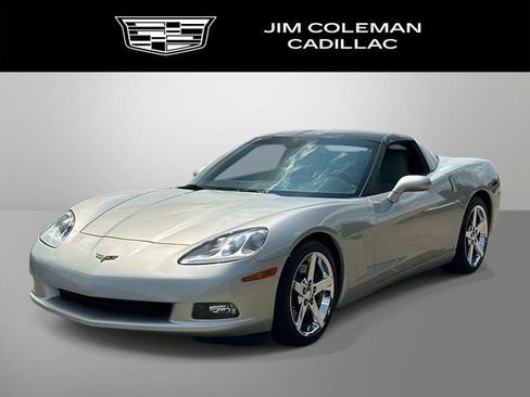 Used 2006 Chevrolet Corvette Coupe w/ Performance Package RWD image 1