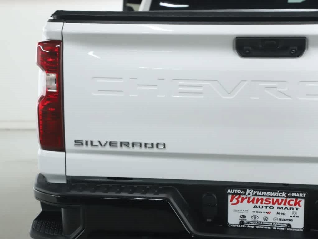 Used 2025 Chevrolet Silverado 2500 Custom w/ Custom Convenience Package AWD/4WD image 44