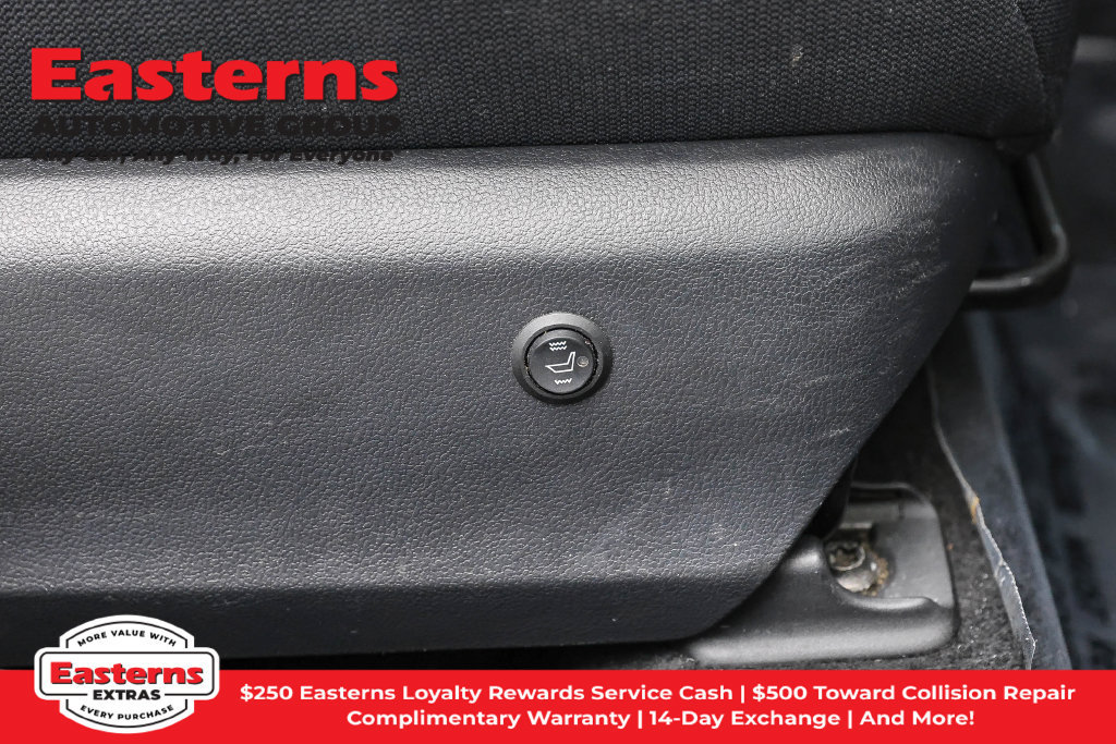 Used 2021 Toyota Corolla LE w/ Carpet Mat Package (TMS) FWD image 25