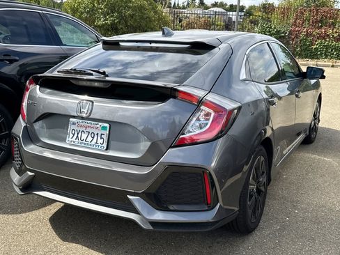 Used 2019 Honda Civic EX image 2