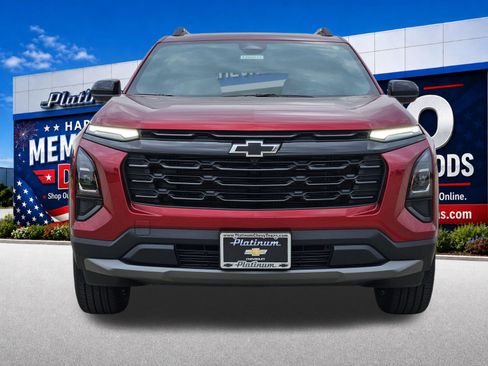 New 2026 Chevrolet Equinox LT w/ Convenience Package II FWD image 6