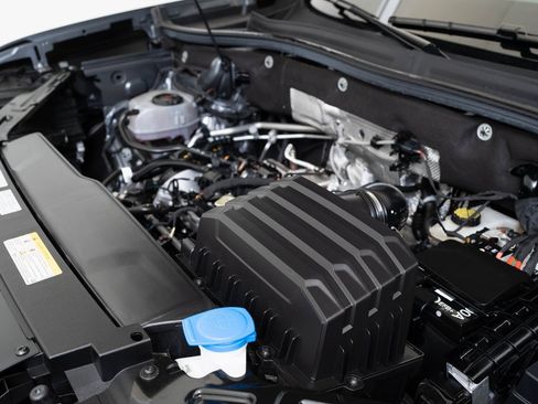 Used 2024 Volkswagen Atlas SE image 44