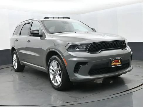 Used 2024 Dodge Durango GT AWD/4WD image 2