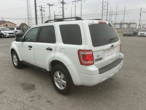 Used 2011 Ford Escape XLT AWD/4WD image 7