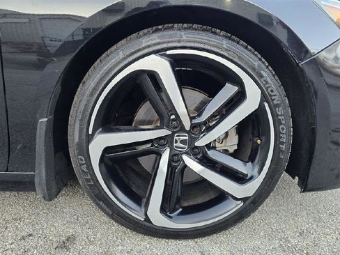 Used 2018 Honda Accord Sport image 18