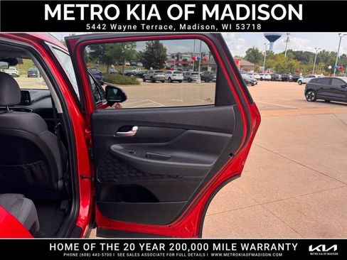 Used 2021 Hyundai Santa Fe SEL FWD image 32