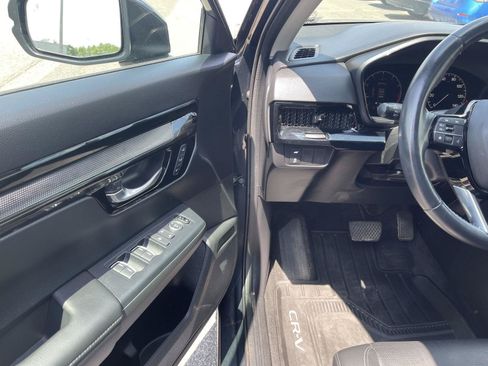 Used 2024 Honda CR-V EX-L image 2