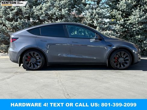 Used 2023 Tesla Model Y Performance AWD/4WD image 9