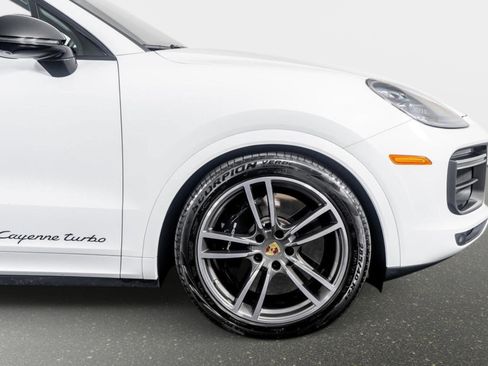 Used 2023 Porsche Cayenne Turbo w/ Premium Package Plus (PI3) AWD/4WD image 7