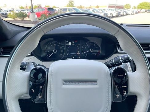 Used 2020 Land Rover Range Rover Velar R-Dynamic S AWD/4WD image 21