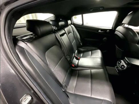 Used 2020 Kia Stinger GT-Line w/ Sun & Sound Package AWD/4WD image 16