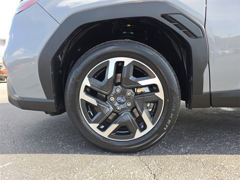 New 2025 Subaru Forester Limited image 32