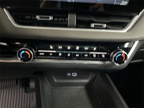 New 2026 Chevrolet Equinox LT w/ Convenience Package II image 18