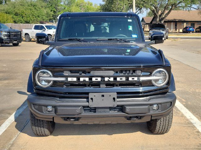 Used 2024 Ford Bronco Outer Banks AWD/4WD image 2
