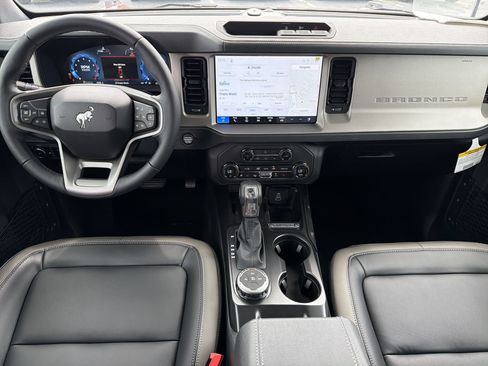 New 2026 Ford Bronco Outer Banks AWD/4WD image 2