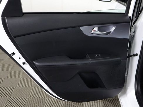 Used 2022 Kia Forte LXS w/ LXS Technology Package FWD image 22