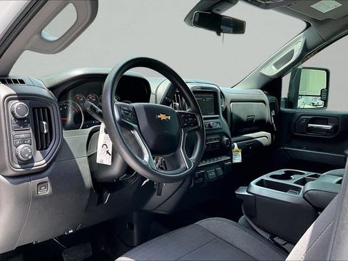Used 2022 Chevrolet Silverado 2500 Custom w/ Custom Convenience Package AWD/4WD image 18