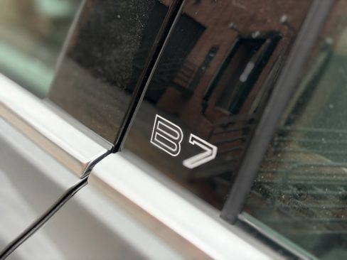 Used 2019 BMW ALPINA B7 xDrive AWD/4WD image 12