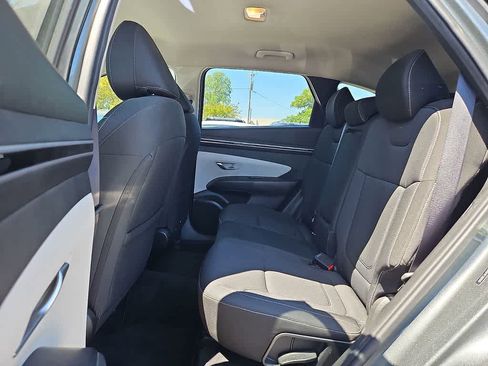 Used 2022 Hyundai Tucson SEL w/ Cargo Package image 9