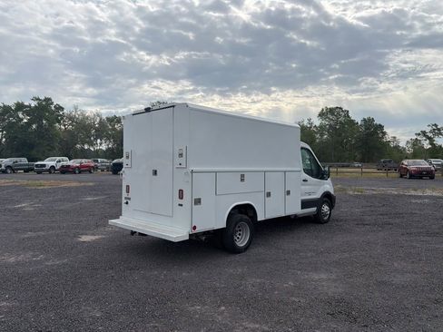 Used 2023 Ford Transit 350 Low Roof DRW RWD image 5