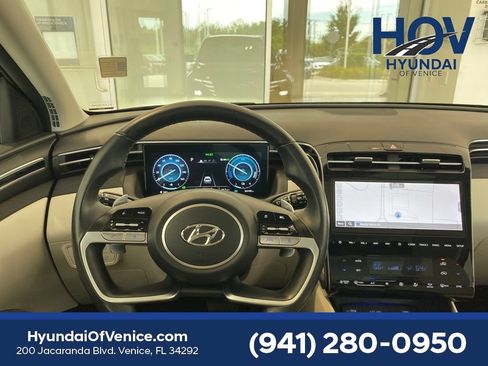 Certified 2024 Hyundai Tucson SEL AWD/4WD image 40